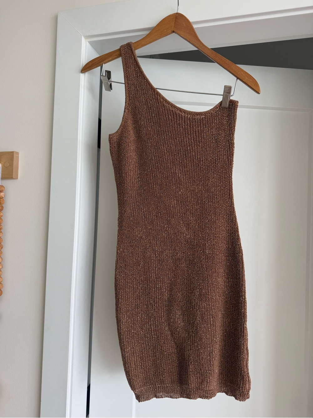 One-Shoulder Brown Knit Dress